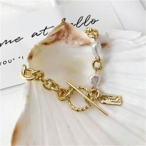 Vintage Bracelet, Elegant Pearl Hand